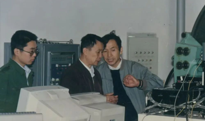 賁德2